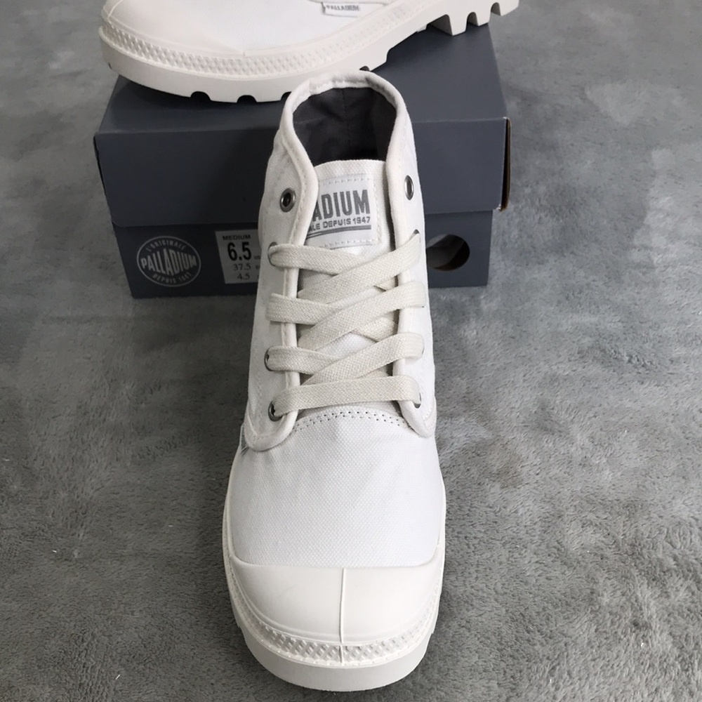 Palladium Women's Pampa Hi Star White Boots New in Box - Picture 3 of 15